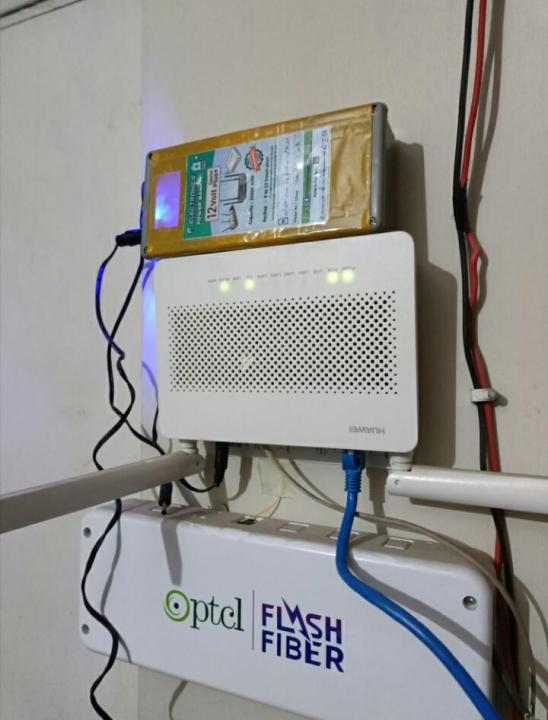 WiFi%20Router%20Power%20Bank%2012v%20Volts%20Special%20Plus%20UPS%20Technology%2020000%20plus+%20mAh%206%20to%2012%20Hours%20Guaranteed%20Backup%20Tp%20Link-Tenda-PTCL%20And%20Other%20Fiber%20Dvice%20Fiber%20Base%20Router%20-%20Image%205