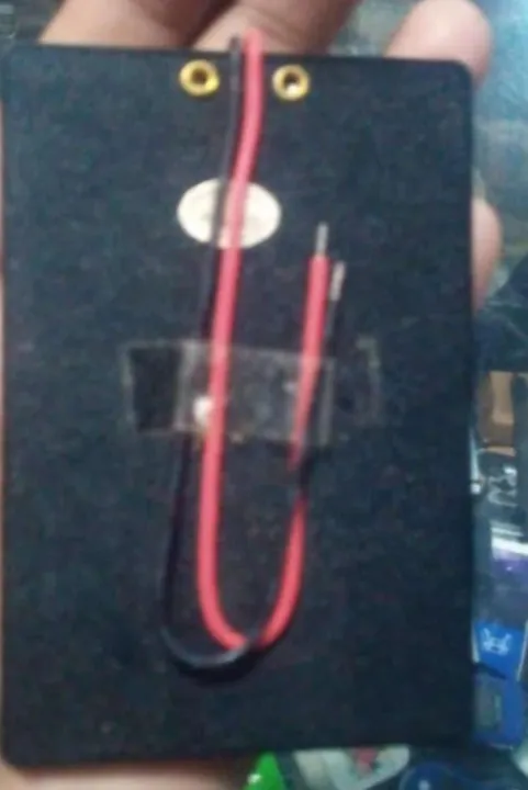 1%20pc%20mini%20solar%20panel%202.2%20V%20200%20MA%20and%202.6%20by%203.7%20with%20wires%20school%20science%20projects%20toy%20-%20Image%204