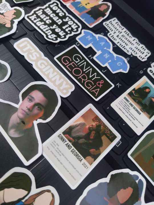 25pcs%20GINNY%20AND%20GEORGIA%20sticker%20pack%20based%20on%20the%20tv%20show%20netflix%20movie%20series%20marcus%20ginny%20georgia%20peach%20summer%20teen%20school%20aesthetic%20cool%20fun%20stickers%20for%20journalling%20-%20Image%202