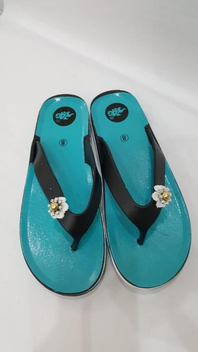 ZOOM CASUAL CHAPPAL FOR LADIES FLIPFLOP BLACK IN COLOUR WITH LATEST DESIGN