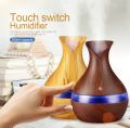 Ultrasonic Humidifier / Diffuser ( 7 Color Changing LED Lights ). 