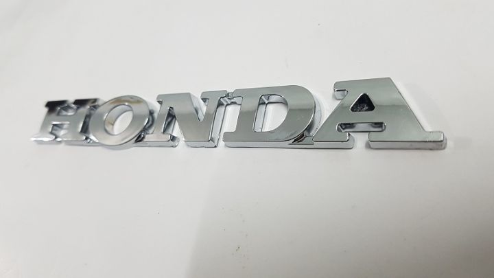 Honda%20Monogram%20Badge%20-%20Honda%20Car%20-%20Chrome%20Silver%20-%20Image%204