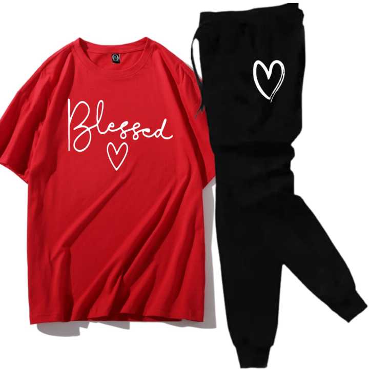 Maroon%20Trendy%20Printed%20Tracksuit%20For%20Girls%20&%20Womens%20-%20Soft%20&%20Comfortable%20Fabric%20T%20Shirt%20&%20Trouser%20Printed%20Tracksuit%20-%20Image%204