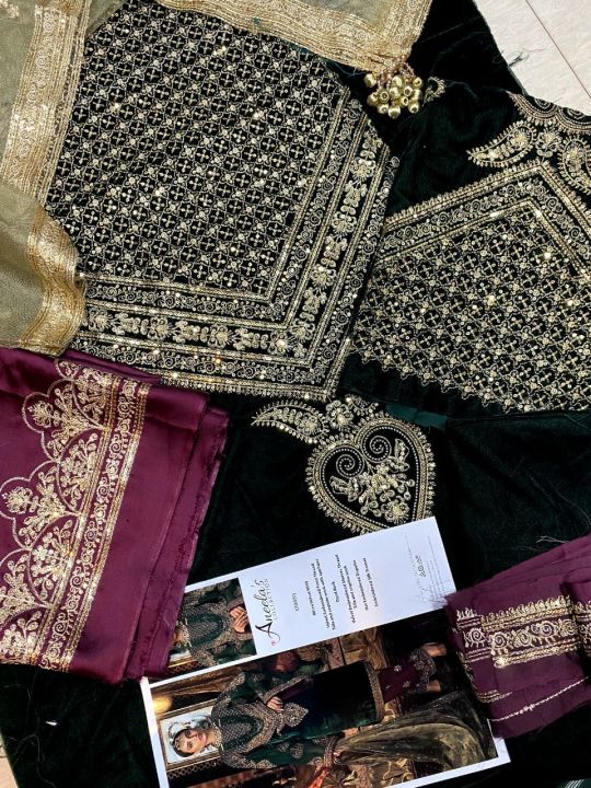 Unstitched%20Aneelas%20Luxury%20Velvet%20Party%20Wear%20Dress%20%7C%209000%20Micro%20Velvet%20Embroidered%20Zari%20&%20Sequence%20Work%20%7C%20Ready%20to%20Wear%203-Piece%20Suit%20-%20Image%204