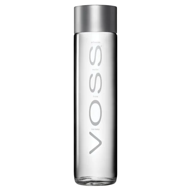 Voss%20Still%20Water%20800ml%20(Glass%20Bottle%20&%20Imported)%20-%20Image%204