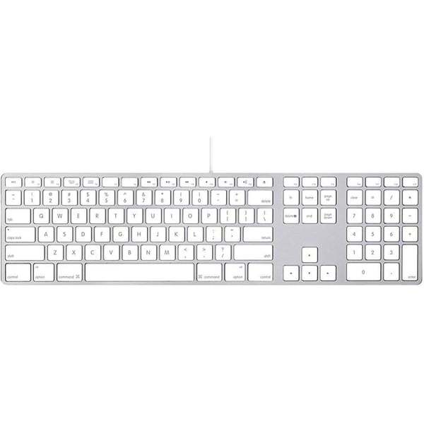 Majic%20apple%20keyboard%20in%20white%20color%20with%20two%20ports%20and%20Numeric%20Keypad%20for%20Mac%20models%20with%20silicon%20Keyboards%20Just%20like%20new%20-%20Image%204