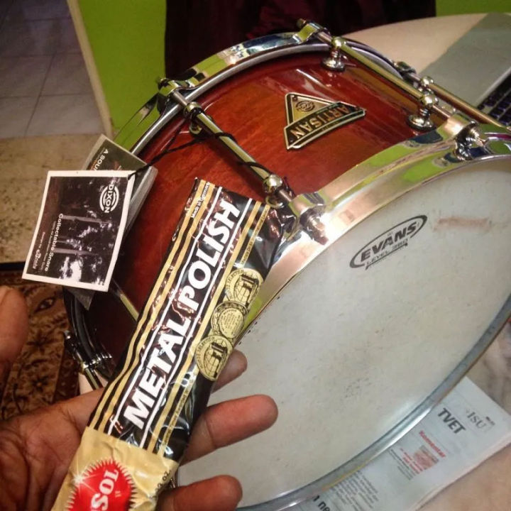 Autosol%20Metal%20Polish%20for%20aluminum,%20stainless%20steel%20%20chromes,%20copper%20-%20%2075%20ml%20(Made%20in%20Germany)%20-%20Image%206