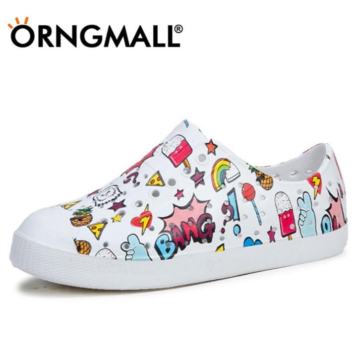 Unisex Sandals Jelly Shoes Summer Croc Shoes Kids Garden Shoes Beach Hollow Mules Clogs Candy Color Sandals Waterproof Beach Sandals Size 26-45 for Children and Adults