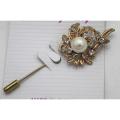 Unique Fashion Scarf Brooch Flower shape with Crystal &Pearl Statement Pin for hijab and Function Wear Wedding Jewelry Accessories  for Girls, Women, her High Quality​ golden. 