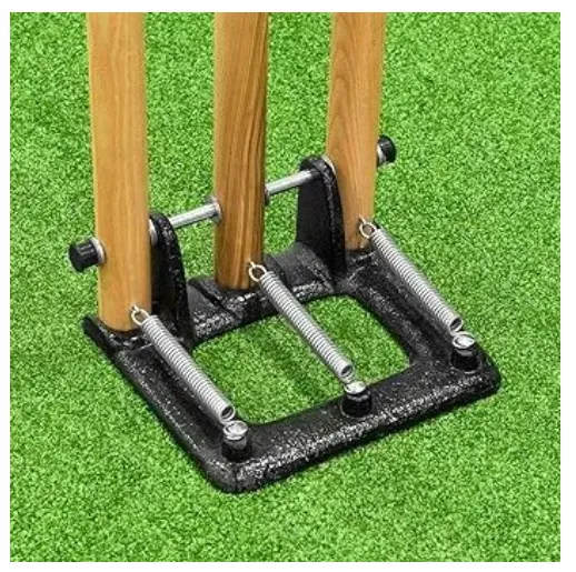 Spring%20Back%20Cricket%20Stumps%20-%2028in%20ICC%20Regulation%20Stumps%20for%20Cricket%20%7C%20Club%20&%20Pro%20Styles%20%7C%20Spring%20Back%20Wickets%20&%20Bails%20%7C%20Freestanding%20Cricket%20Set%20for%20Seniors/Cricket%20wicket%20-%20Image%205