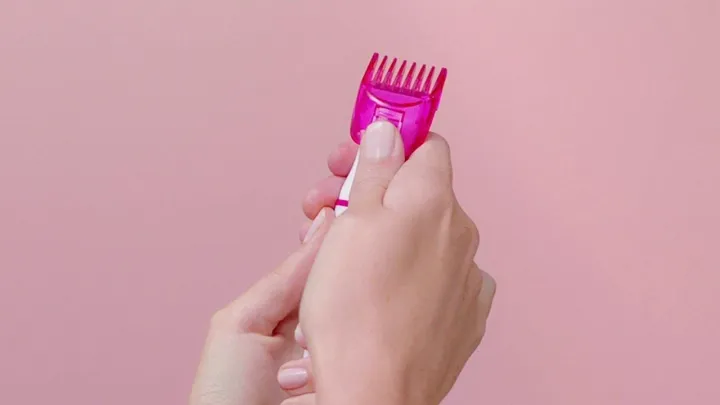 Sensitive%20Touch%20Hair%20Remover%20Eyebrow%20Shaper%20Shaver%20Epilator%20-%20Image%205