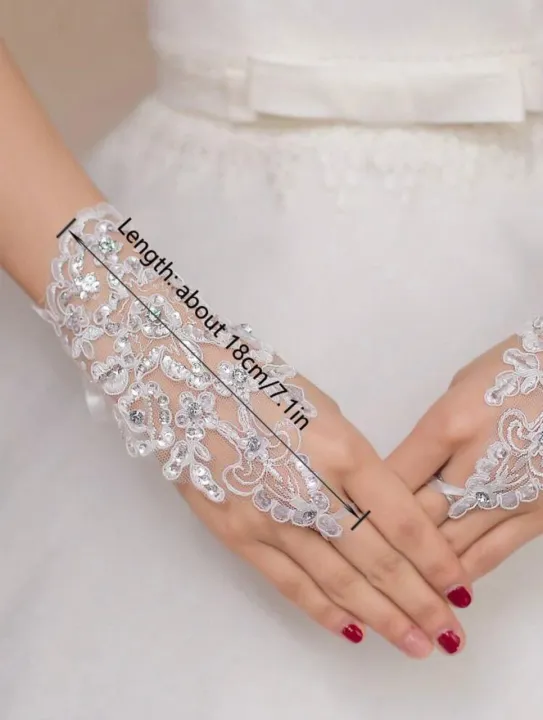 White%20Finger%20less%20Wedding/Bridal%20Gloves%20White%20Faux%20Pearl%20Embroidery%20Short%20Bridal%20Gloves,Wedding%20Dress%20Gloves%20-%20Image%204