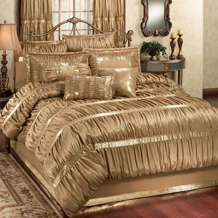 Bridal%20Bed%20Sheets%20%E2%80%93%20Silk%20(%20Golden%20)%20-%20Image%202
