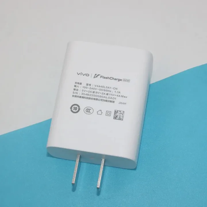 Original%20Vivo%20Flash%20Charger%2044%20Watt%20QuickCharge4.0%2044w%20Flash%20Charger%20-%20Compatible%20with%20VivoV23,V23e,Y73,%20Z1x,%20Z5,%20V19,%20V20,%20V20%20Pro,%20V20%20SE,%20V21%20and%20other%20Vivo%20Smartphones%20-%20Image%204