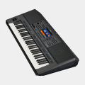 Yamaha Portable Keyboard 61 Keys Arranger Workstation PSR SX900. 