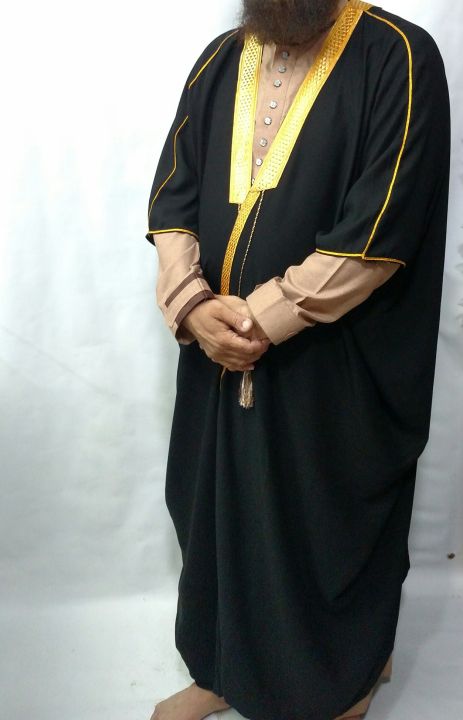 Bisht%20-%20The%20Arabic%20Gown%20-%20Black%20-%20Image%203