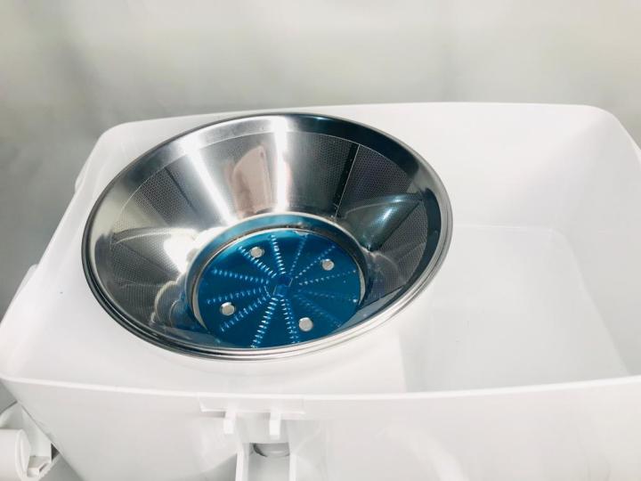 Imported%20Juicer%20Machine%203in1%20with%201%20Year%20Warranty,%20Juicer-Blender-Grinder-%20Juicer%20Machine%20Vegetable%20and%20Fruit%20Juice%20Extractor%20-%20Power%20Juicer%20with%20900W%20&%20Stainless%20Steel%20Filter%20-%20Heavy%20Duty%20Machine%20Motor%20-%20Image%204