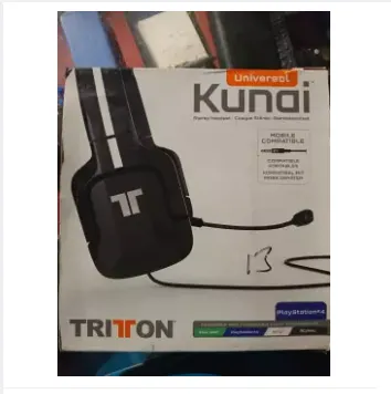 Extra%20Deep%20Bass%20Tritton%20Kunai%20Sterio%20Headphones%20-%20Image%206