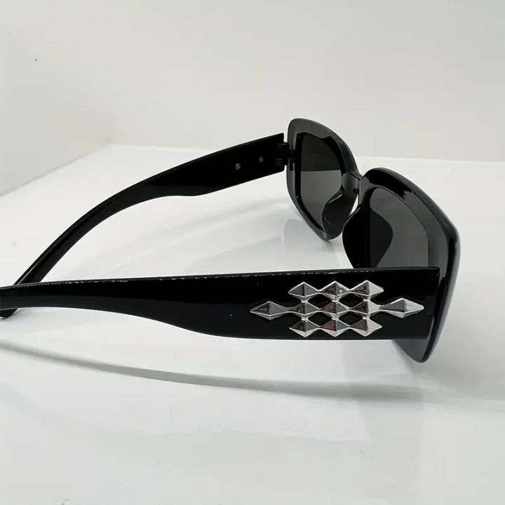 Korean%20Style%20Rectangular%20PC%20Frame%20Eyeglasses%20,%20Anti%E2%80%91Reflective%20Hiking%20Y2K%20Unisex%20-%20Image%207
