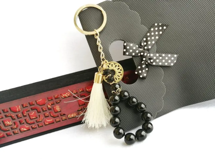 A%20Keychain%20%20A%20Turkish%20Style%20Keychain%20Black%20Beads%20With%20Tassel%20-%20Image%203
