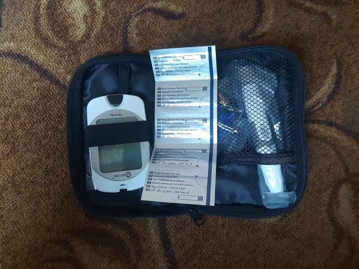 Glucometer%20Machine%20%7C%20Blood%20Glucose%20Meter%20%7C%20Automatic%20Sugar%20Test%20Machine%20%7C%20Digital%20Sugar%20Tester%20%7C%20Easy%20Gluco%20Sugar%20Test%20Monitor%20%7C%20Accurate%20Gluco%20Meter%20for%20Diabetes%20%7C%20Portable%20Sugar%20Machine%20Digital%20%7C%20Fast%20&%20Reliable%20Glucose%20Monitor%20Lever%20Check%20-%20Image%206