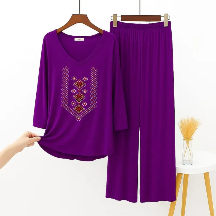 Full%20Sleeves%20N-ight%20Suit%20Shirt%20and%20Trousers%20For%20Women%20and%20Girls%20-%20Fashionable%20and%20Cool%20Women's%20Tracksuit%20-%20Image%202