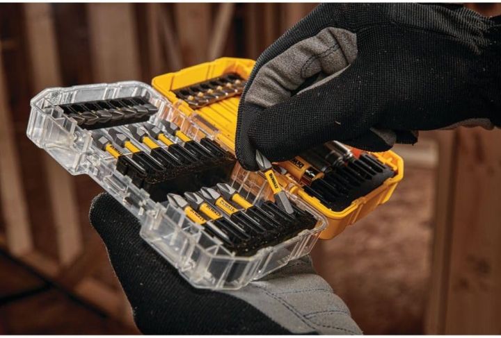 DeWalt%20MAXFIT%20Steel%20Driving%20Bit%20Set%20with%20Sleeve%2030-Piece%20DWAMF30%20(Made%20In%20Vietnam)%20-%20Image%202