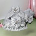 baby beautiful Bassinet with mosquito net n pillow with carry nest. 
