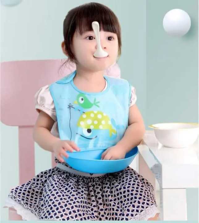 Baby%20Folding%20Plastic%20Rubber%20Baby%20Bib%20Napkin%20With%20Soft%20Tray%20-%20Image%204