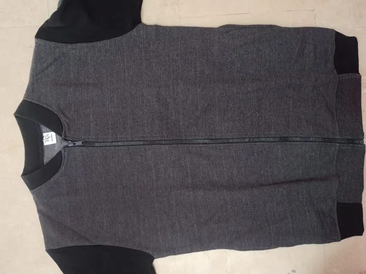 Designer%20Black%20Zipper%20Contrast%20Sleeves%20Jacket%20For%20Men%20-%20Image%205