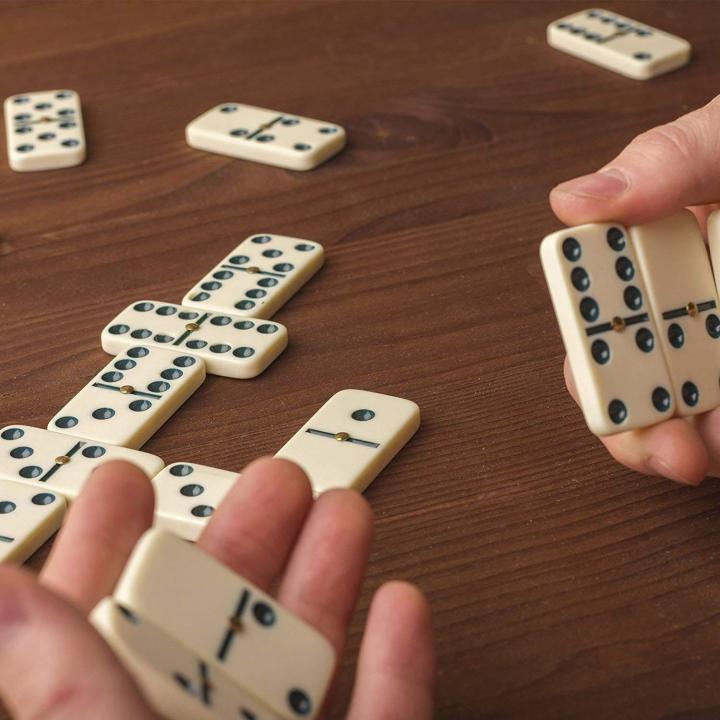 Dominoes%20Set-%2028%20Pieces%20Double-Six%20%20Domino%20Tiles%20Set%20Classic%20Numbers%20Table%20Game%20-%20Image%204