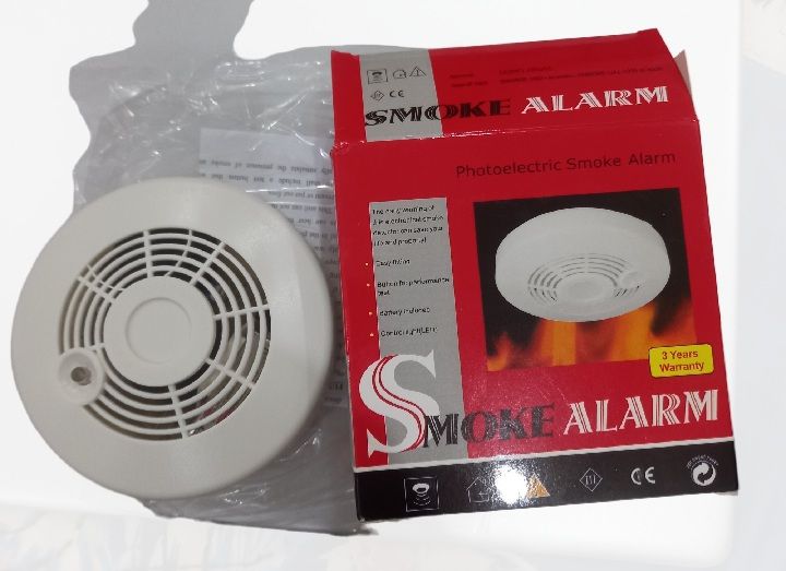 Wireless%20Smoke%20Alarm%20Battery%20Operated%20(9v%20Battery%20Included)%20%20Photoelectric%20Smoke%20Detector%20for%20Home%20and%20Office%20-%20Image%202