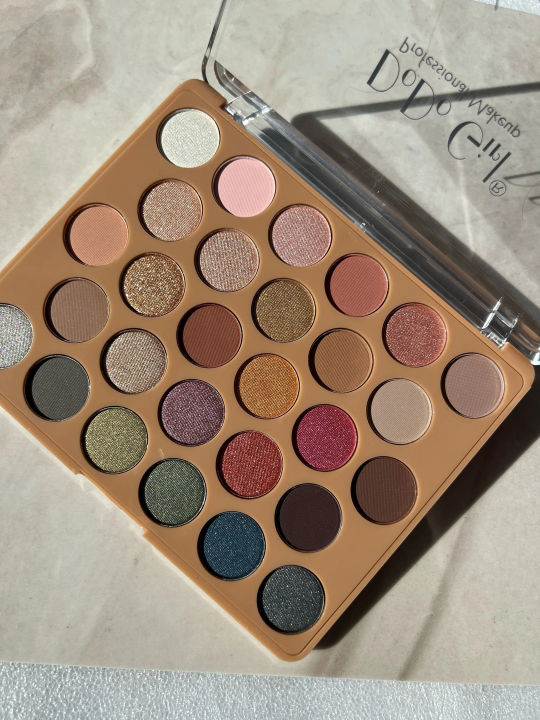 DODO GIRL Nude Matte Shimmer 28 Color Eye shadow Palette pigmented shades
