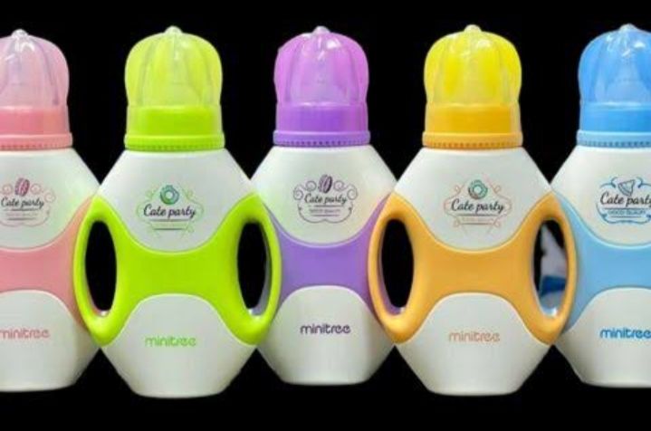 Minitree%20Baby%20Feeder%20270ml/9oz%20New%20Design,BPA%20Free%20-%20Image%204