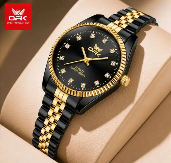 Classic%20Men%E2%80%99s%20Watch%20%E2%80%93%20Gold%20Plated%20Bezel%20with%20Steel%20Bracelet%20-%20Image%202