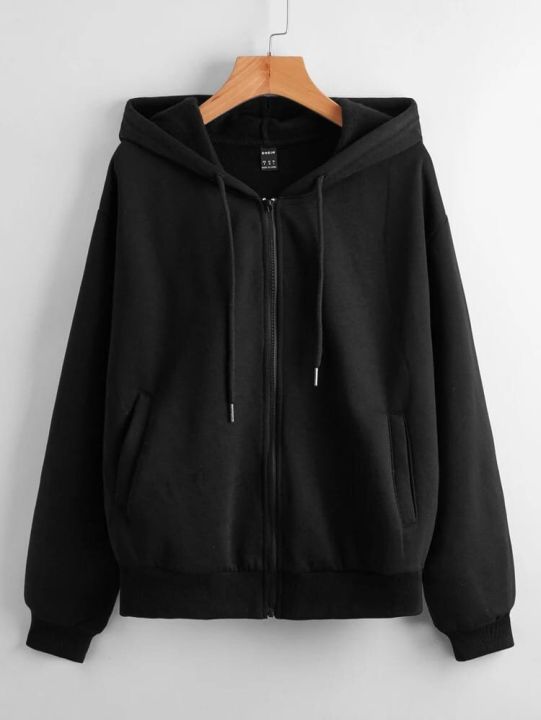Black%20Fleece%20Zipper%20Hoodie%20for%20Girls%20and%20Women%20-%20Winter%20Wear%20-%20Image%203
