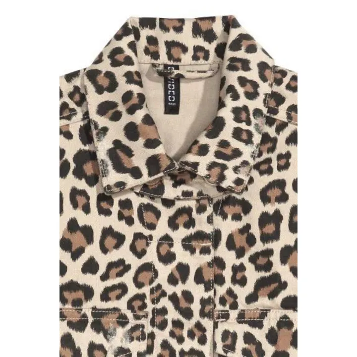 leopard%20print%20denim%20jacket%20for%20women%20-%20Image%203
