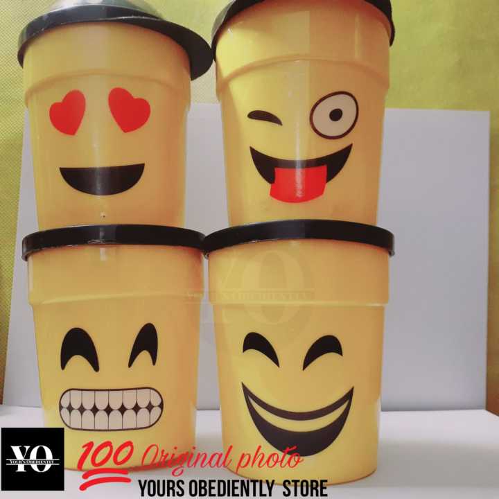 Creative emoji expression Glass plastic Glass, Plastic Glass with Straw, Water Glass Juice Cup, Disposable Plastic Juice Glass, plastic Glass with Straw For Water ,Juices, New Happy Emoji Glass 1 pc