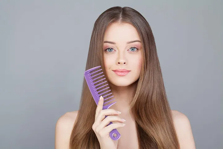 Wide%20Tooth%20Combs%20for%20Curly,Long%20and%20Wet%20Hair,Detangling%20Comb%20Large%20Hair-Brush%20Paddle%20for%20Shampoo%20and%20Color%20Applications%20-%20Image%204