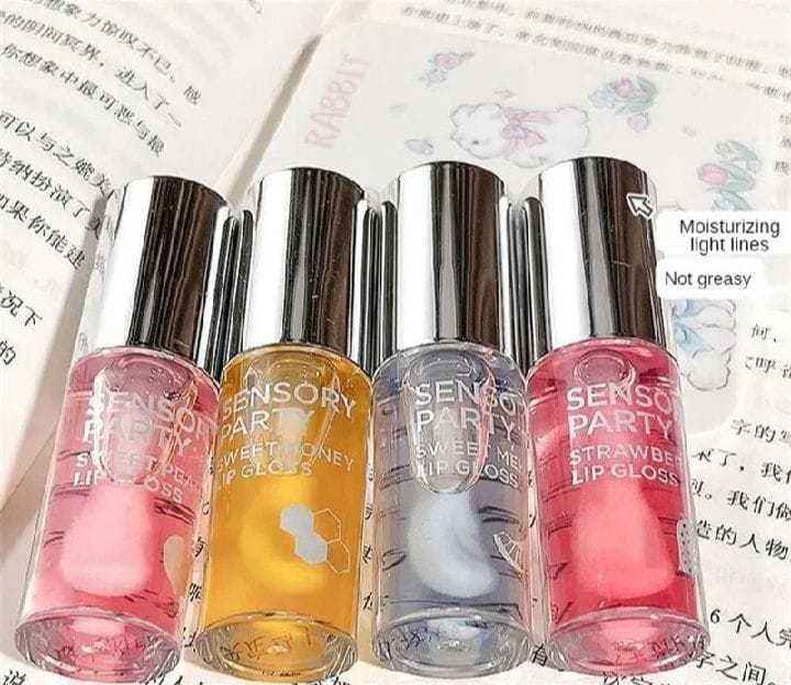 Miss%20Mart%20Trendy%20Korean%20Heart%20Lip%20Gloss%20Cute%20Lip%20Gloss%20Cosmetic%20Matte%20Lip%20Plumper%20%7C%20Lip%20Gloss%20Non-Stick%20Cup%20Matte%20Liquid%20Lipstick%20-%20Image%204