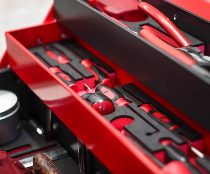 Metal%20Tool%20Box%205%20Tray%20Professional%20Portable%20Storage%20Cabinet%20Workshop%20Cantilever%20Toolbox%20with%20Carry%20Handles%20Red%20&%20Black%20-%20Image%206