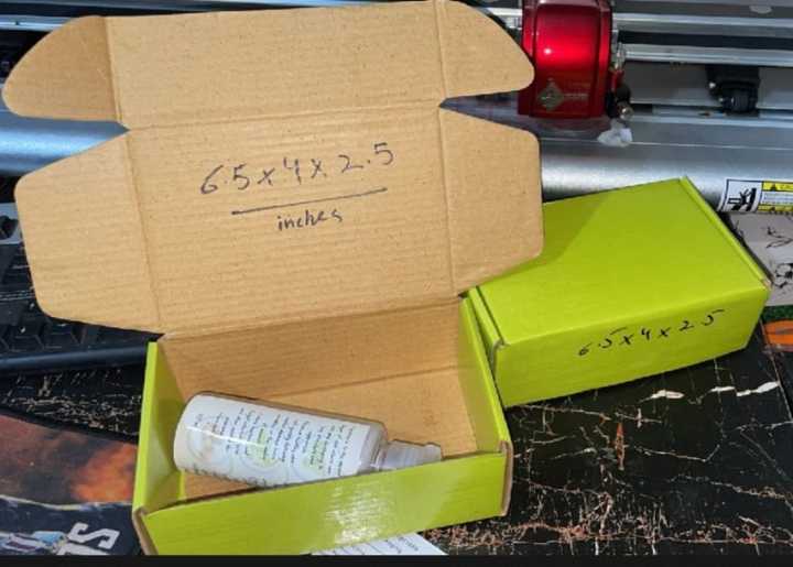 Pack%20of%2020%20White%20Flat%20Box%20For%20High%20Strength%20Packing%20-%20Image%2010