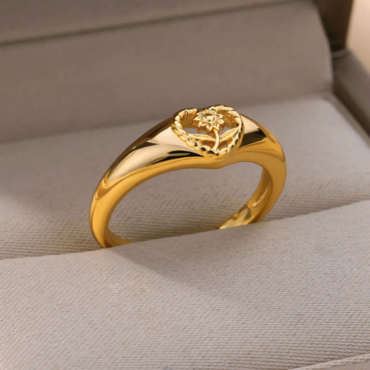 Hollow Heart Sunflower Rings For Women Vintage Gold Plated Stainless Steel Ring Wedding Couple Rings Aesthetic Jewelry Bague