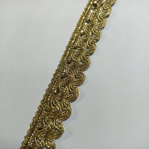 Golden%20colour%20indian%20lace%20for%20sale%20size%20is%20half%20inches%20I%20n%20very%20reasonable%20price.%20-%20Image%203