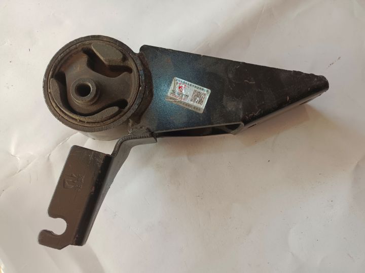 engine%20mounting%20faw%20xpv%20and%20carrier%20-%20Image%202