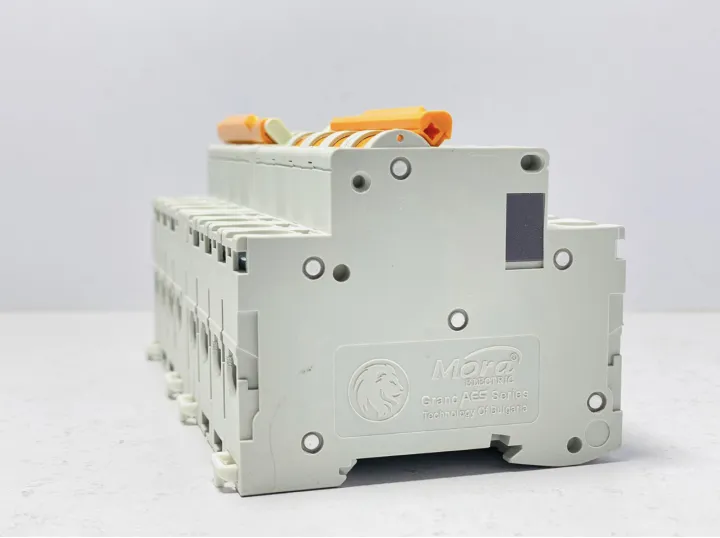 MORA%20Breaker%20Type%20Changeover%2063A%20For%20Solar%20,%20Wapda%20and%20Generator%20%7C%20ChangeOver%20Switch%20%7C%20Change%20Over%20Breaker%20%7C%20MTS%20ChangeOver%20%7C%20Single%20Phase%20and%20Three%20Phase%20ChangeOver%20Breaker%20-%20Image%207