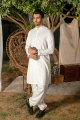 Shahid Afridi Classic White Shalwar Kameez. 