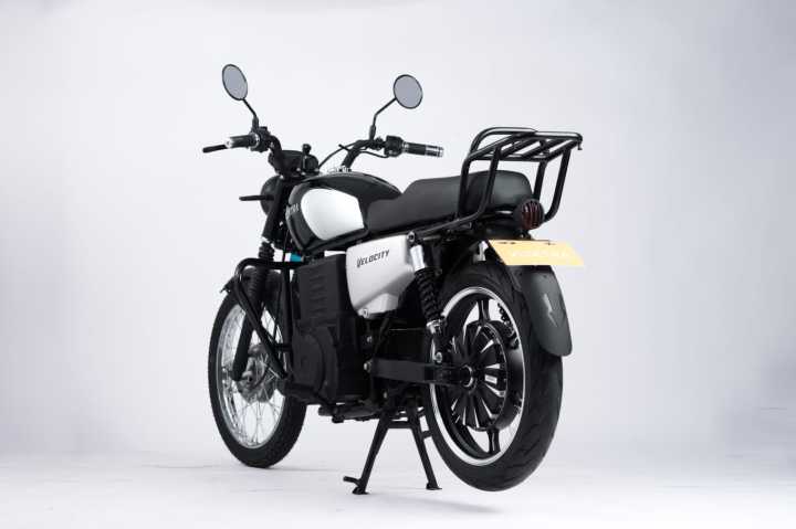 VLEKTRA%20VELOCITY%20180%20%7C%201500W%20%7C%20Electric%20motorcycle%20%7C%20Black%20-%20Image%205