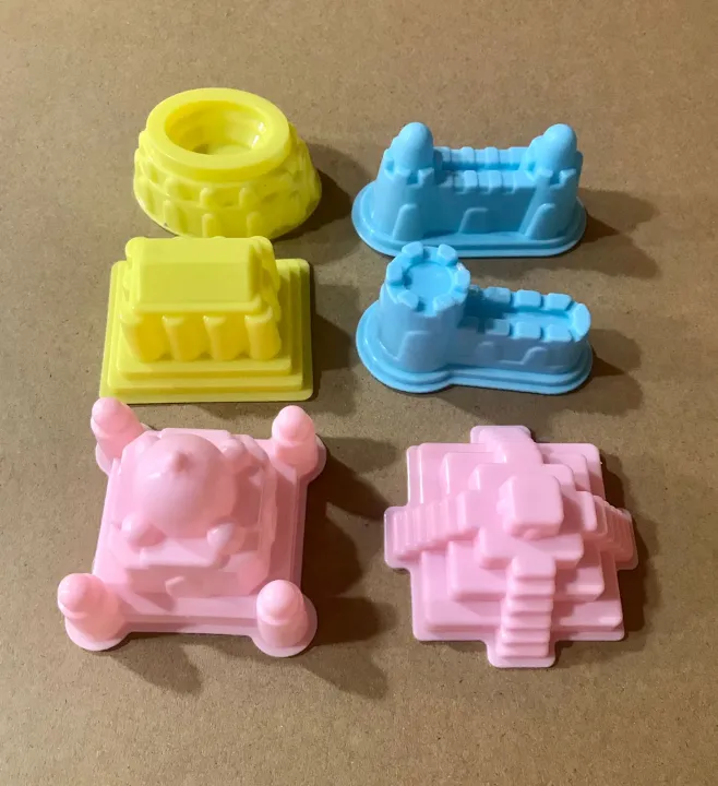 Kinetic%20Sand%20Pouch%20Orange%20-%200.5Kg%20-%20Image%206