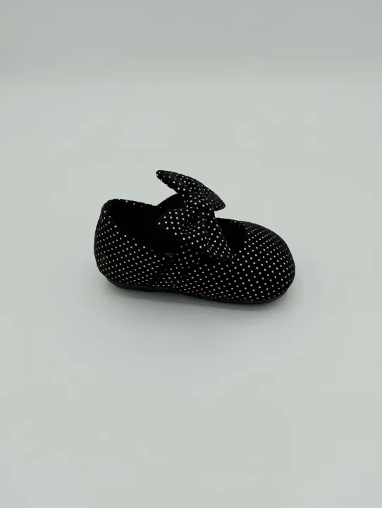 Baby%20Girl%20Polka%20Dot%20Soft%20Sole%20Shoes%20with%20Bow%20%7C%20Anti-Slip%20Prewalker%20Shoes%20for%20Infants%20&%20Toddlers%20-%20Image%206